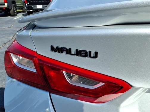 2021 Chevrolet Malibu FWD RS