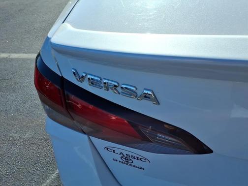 2024 Nissan Versa 1.6 S