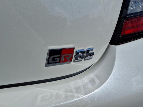2025 Toyota GR86 Base