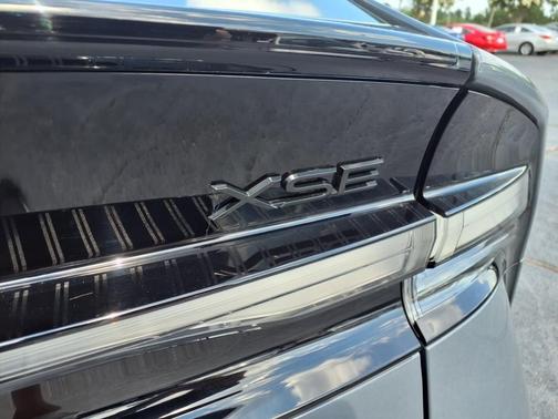 2025 Toyota Prius Plug-In Hybrid XSE