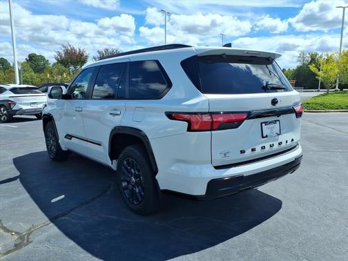 2024 Toyota Sequoia Platinum