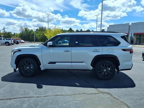 2024 Toyota Sequoia Platinum