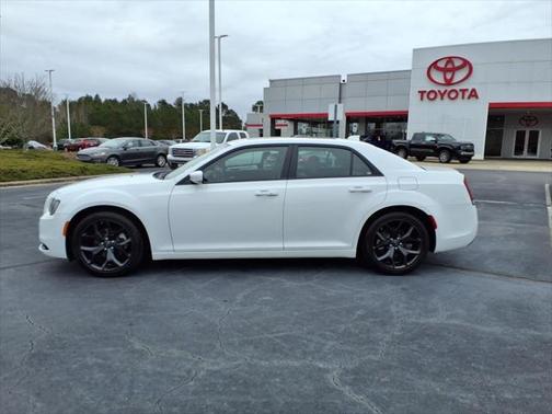2023 Chrysler 300 S
