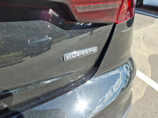 2024 Audi A4 45 S line Premium Plus