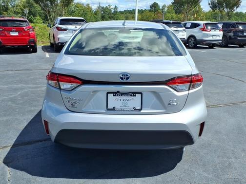 2025 Toyota Corolla Hybrid LE