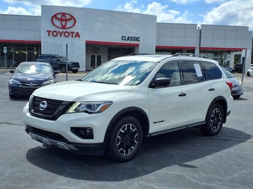 2020 Nissan Pathfinder SL 4WD