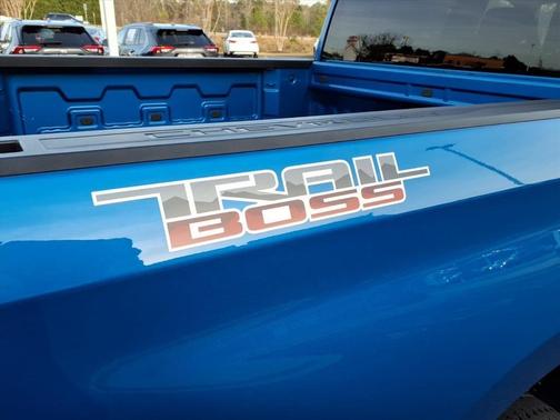 2023 Chevrolet Silverado 1500 Custom Trail Boss
