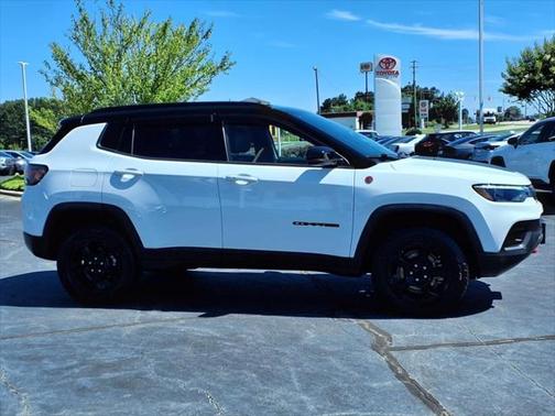 2023 Jeep Compass Trailhawk