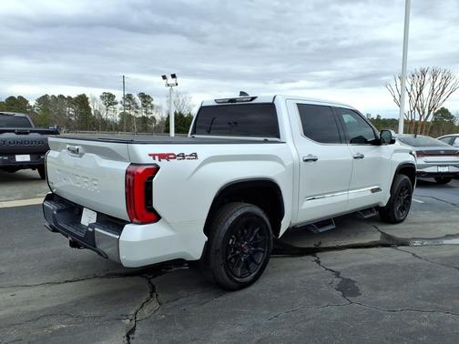 2022 Toyota Tundra Hybrid 1794 Edition