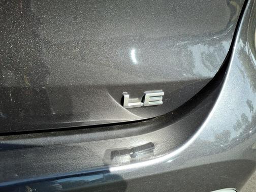 2022 Toyota Highlander Hybrid LE