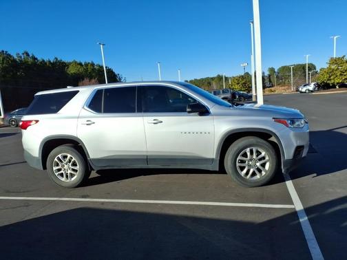 2021 Chevrolet Traverse LS