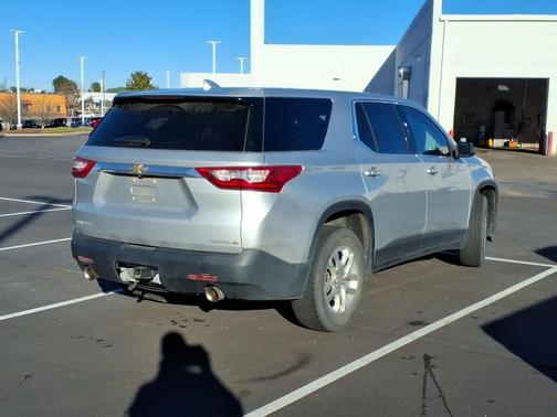 2021 Chevrolet Traverse LS
