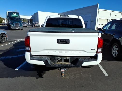 2018 Toyota Tacoma TRD Sport