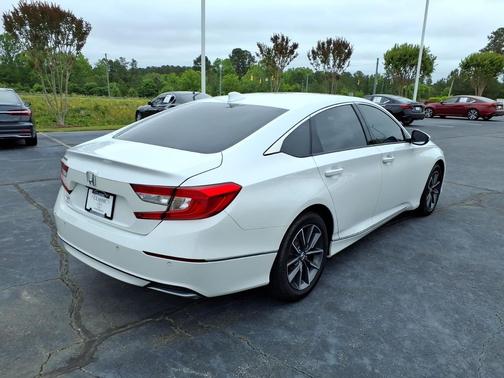 Platinum White Pearl 2021 Honda Accord EX-L 1.5T