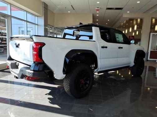 2026 Toyota Tacoma Hybrid TRD Pro