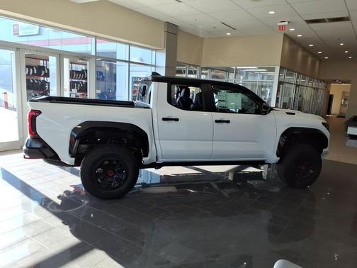 2026 Toyota Tacoma Hybrid TRD Pro