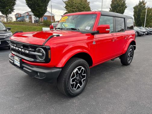 2023 Ford Bronco Outer Banks