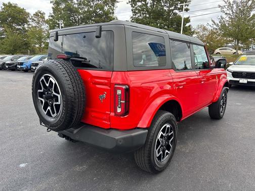 2023 Ford Bronco Outer Banks