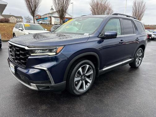 Diffused Sky Pearl 2024 Honda Pilot Elite