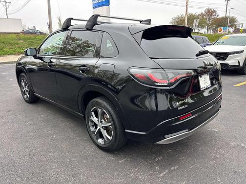 Crystal Black Pearl 2024 Honda HR-V EX-L