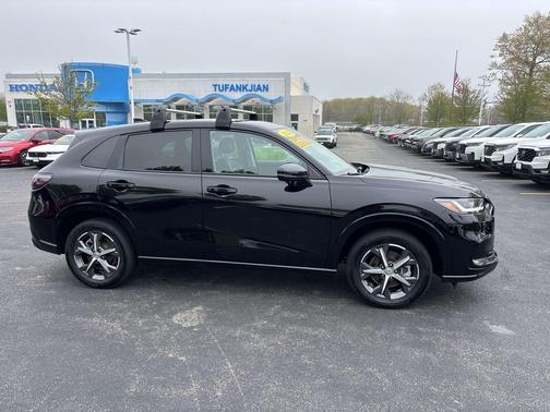 Crystal Black Pearl 2024 Honda HR-V EX-L