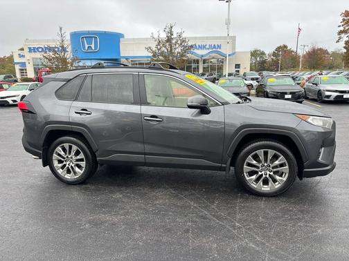 2019 Toyota RAV4 XLE Premium