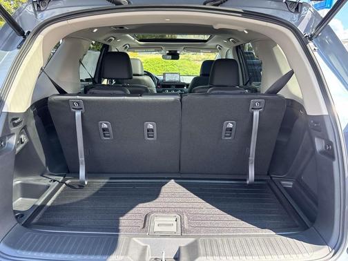 2025 Honda Pilot Touring 8-Passenger