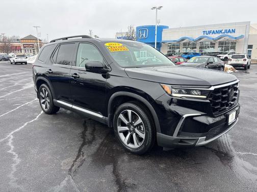 2023 Honda Pilot AWD Elite