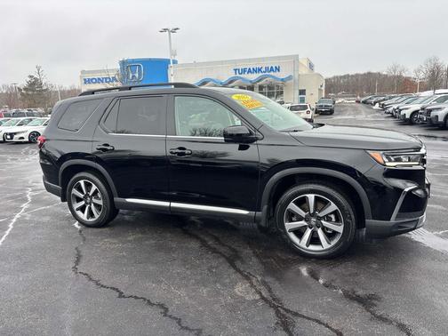2023 Honda Pilot AWD Elite