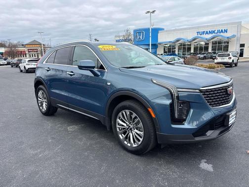 2024 Cadillac XT4 Premium Luxury