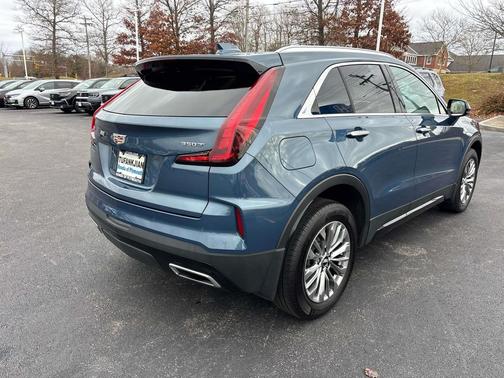 2024 Cadillac XT4 Premium Luxury