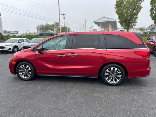 Radiant Red II 2023 Honda Odyssey EX-L