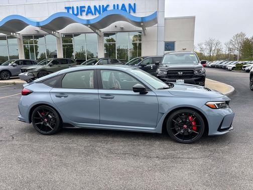 Sonic Gray Pearl 2026 Honda Civic Type R
