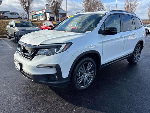 2022 Honda Pilot AWD Sport