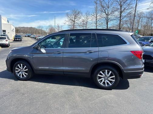 Modern Steel Metallic 2022 Honda Pilot AWD EX-L