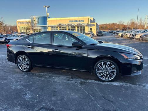 2024 Nissan Altima 2.5 SL