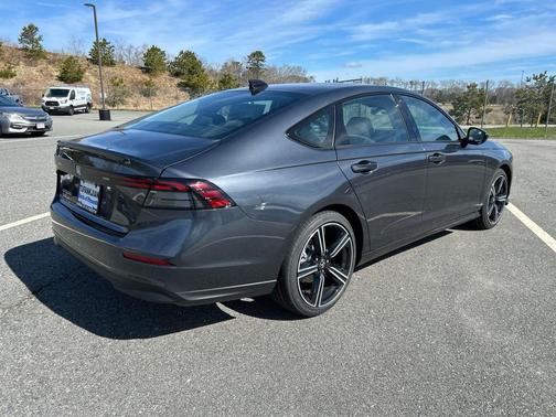 Meteorite Gray Metallic 2026 Honda Accord SE