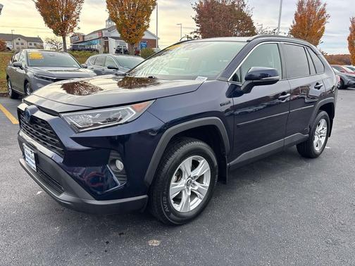 2020 Toyota RAV4 Hybrid XLE