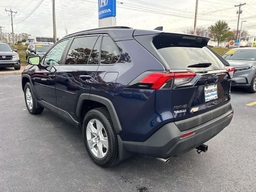 2020 Toyota RAV4 Hybrid XLE