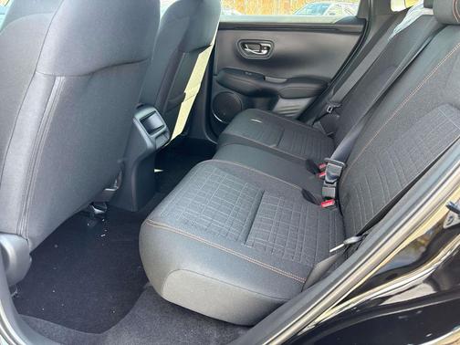 Crystal Black Pearl 2026 Honda HR-V AWD Sport