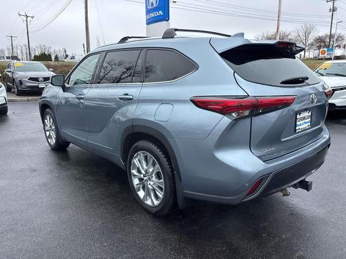Celestial Silver 2020 Toyota Highlander Limited