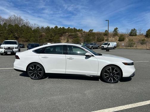 Platinum White Pearl 2026 Honda Accord Hybrid Touring