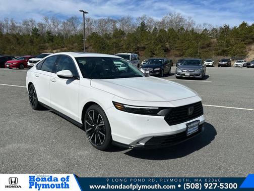 Platinum White Pearl 2026 Honda Accord Hybrid Touring