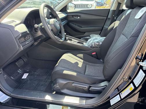 Crystal Black Pearl 2026 Honda Accord LX 1.5T