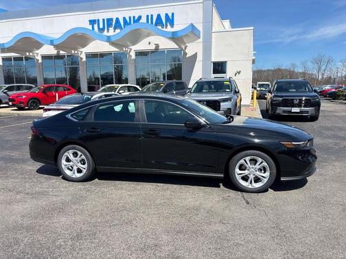 Crystal Black Pearl 2026 Honda Accord LX 1.5T