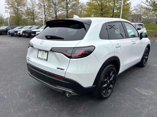 Crystal Black Pearl 2023 Honda HR-V AWD Sport