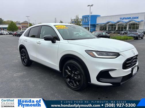 Crystal Black Pearl 2023 Honda HR-V AWD Sport