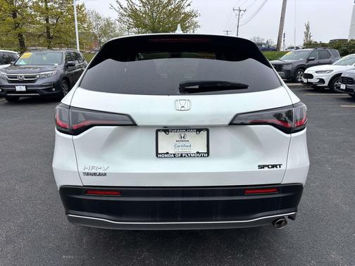 Crystal Black Pearl 2023 Honda HR-V AWD Sport