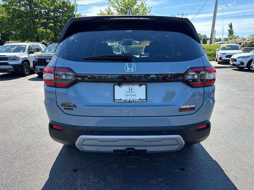 Sonic Gray Pearl 2025 Honda Pilot TrailSport
