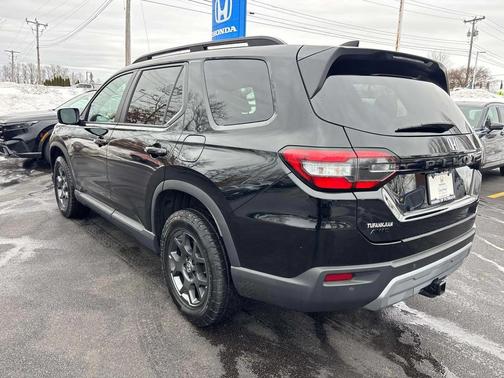 2023 Honda Pilot AWD TrailSport